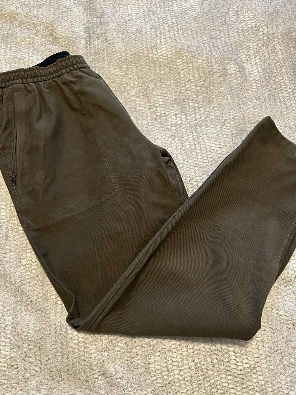 Lululemon Men's XL ABC Jogger - Army Green Tapered Pants, Zip Pocket